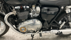 Triumph Bonneville T120 Jet Black